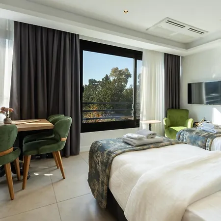 Hotel Taga *