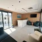 Taga Hotell