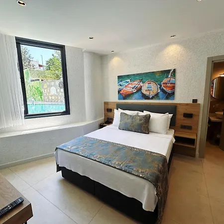 Taga Hotel *